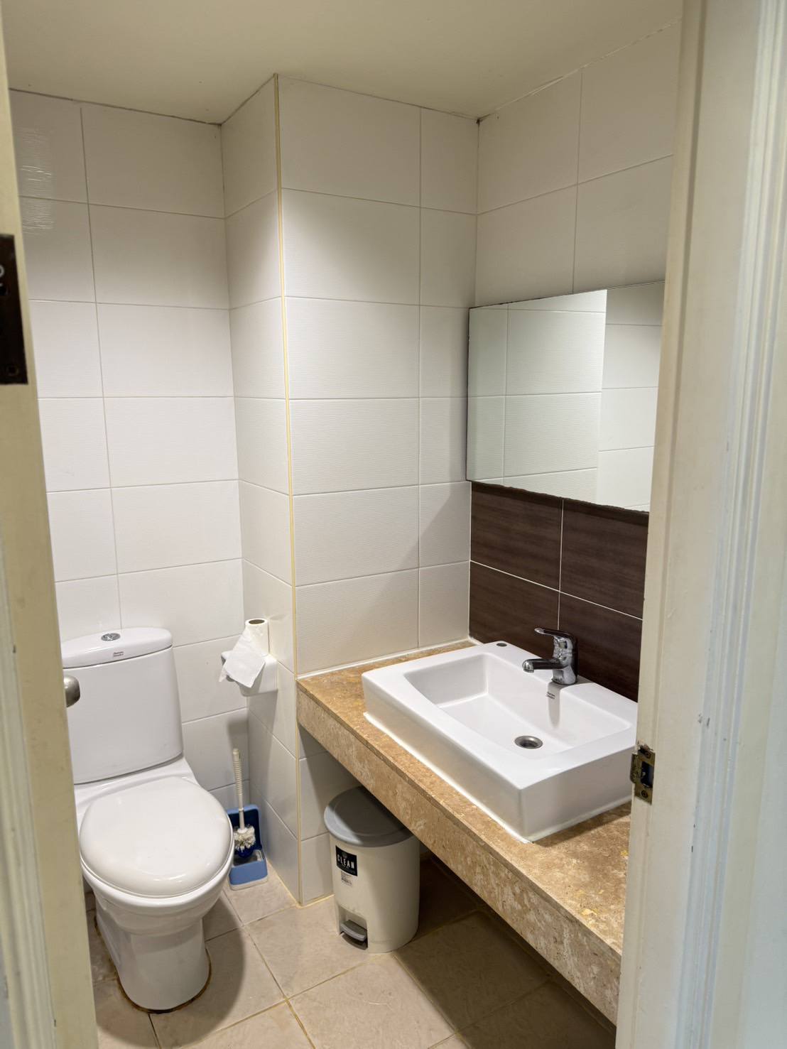 One Bedroom Condo For Rent
