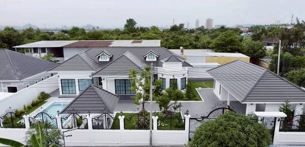 Luxury Pool Villa For Rent