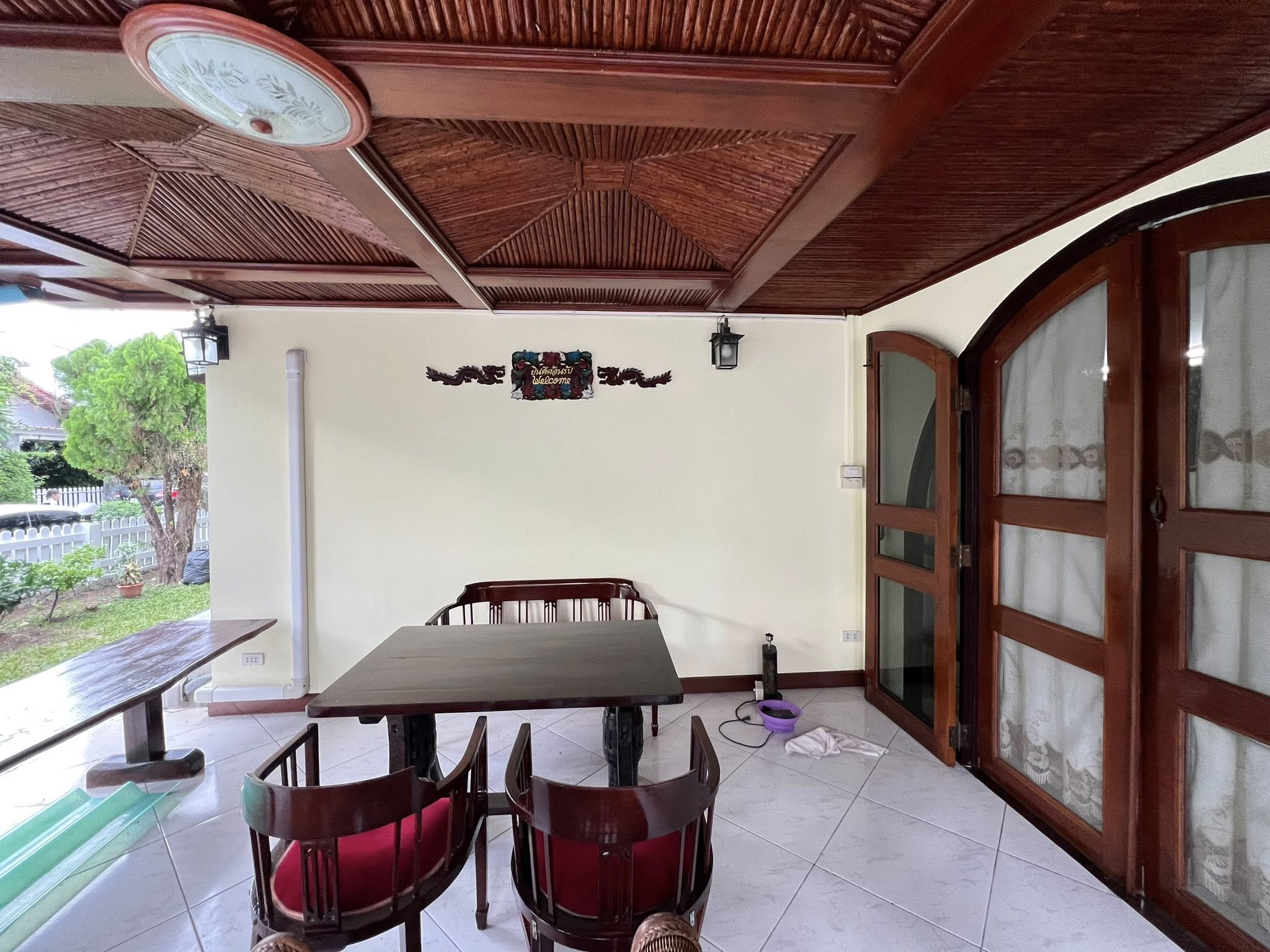 Detached House For Rent