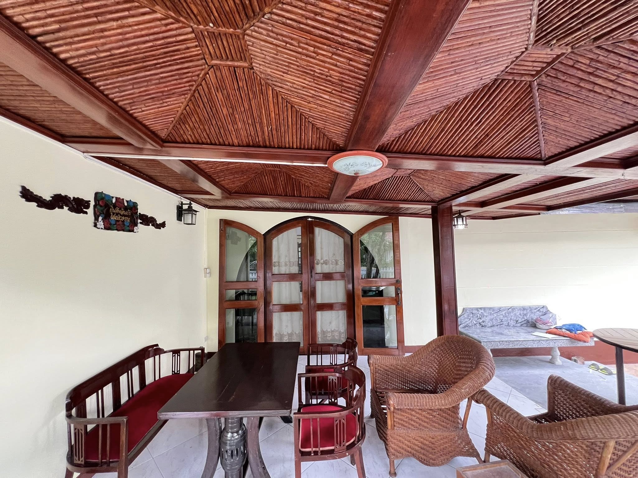 Detached House For Rent