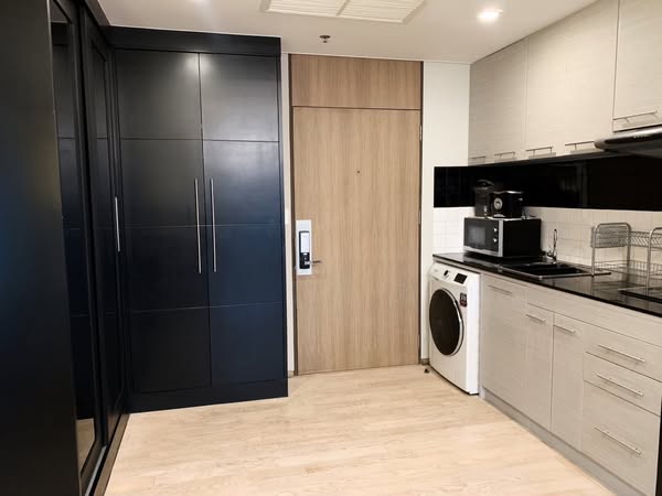 One Bedroom Condo For Rent