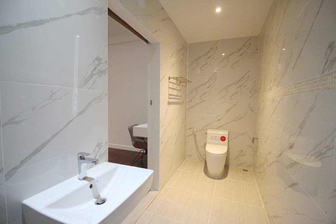 Two Storey Detached House For Rent
