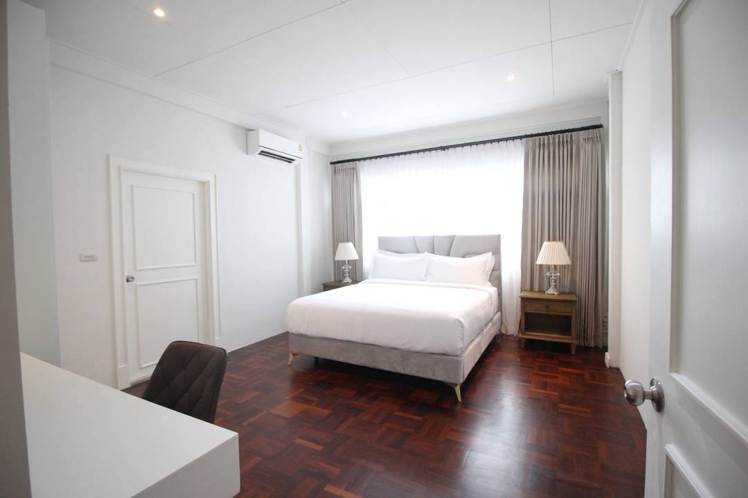 Two Storey Detached House For Rent