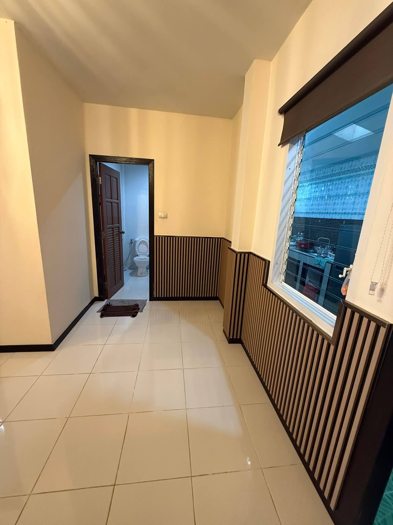 Town house For Rent