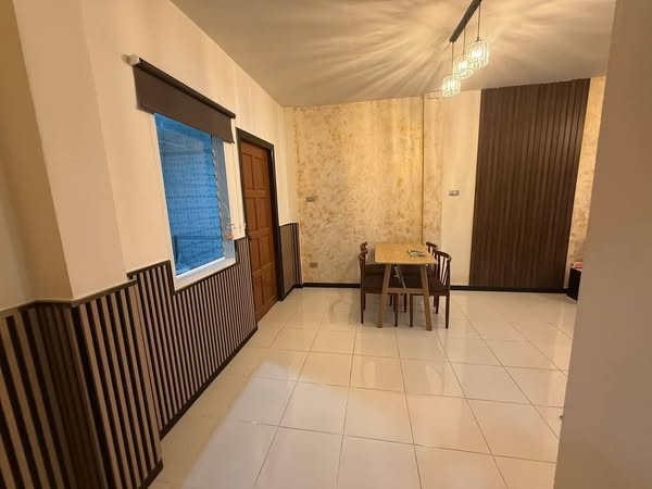 Town house For Rent