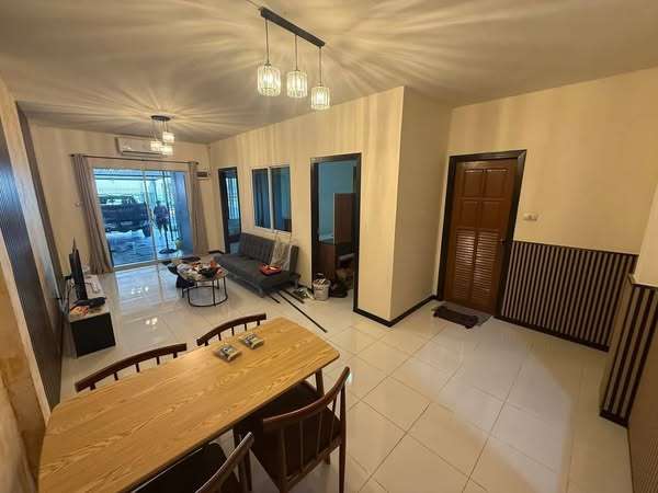 Town house For Rent