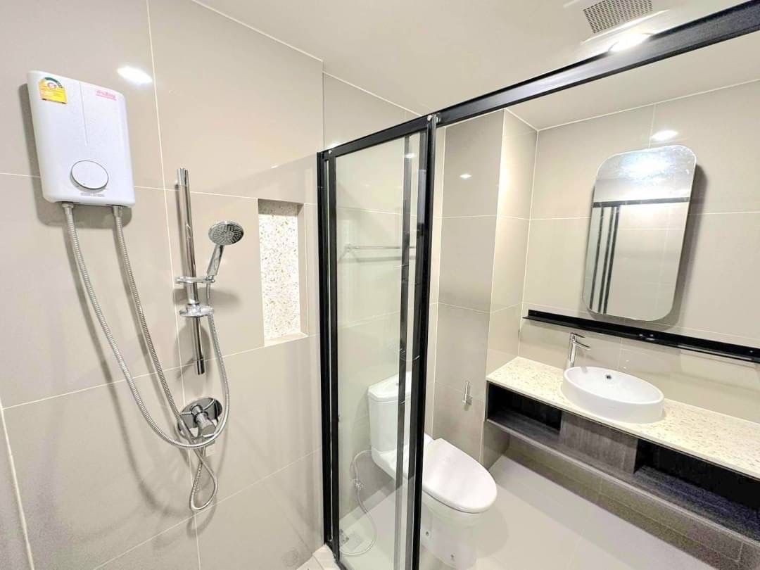 One Bedroom Condo For Rent