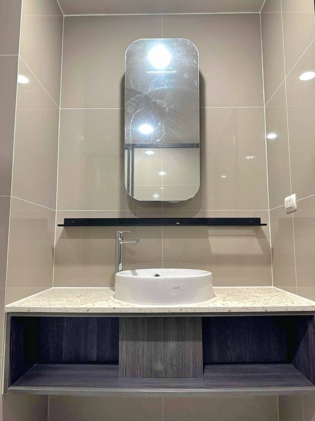 One Bedroom Condo For Rent