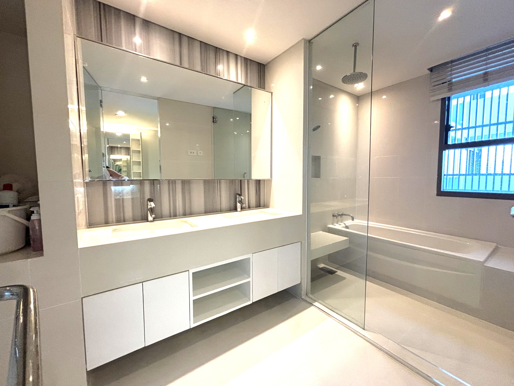 Two Bed Room Apartment For Rent