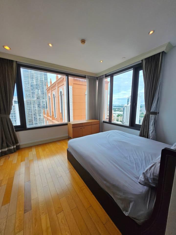 Large Two Bedroom Apartment For Sale