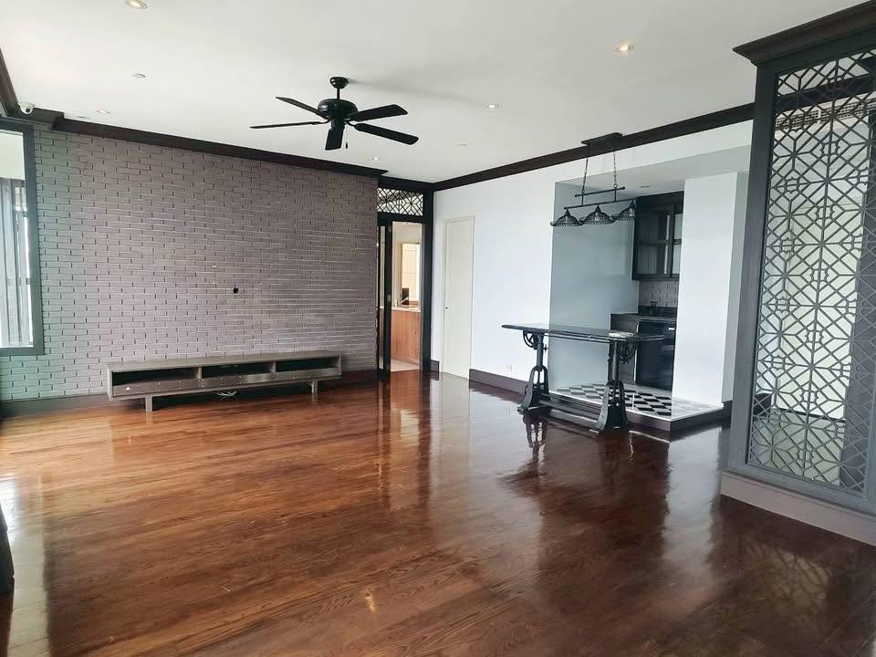 Large Two Bedroom Apartment For Sale