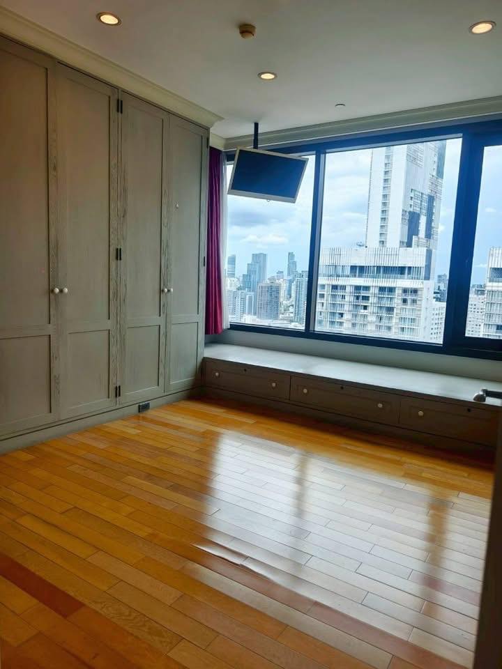 Large Two Bedroom Apartment For Sale