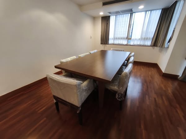 Large Three Bed Room Apartment For Rent