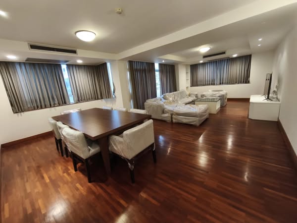 Large Three Bed Room Apartment For Rent