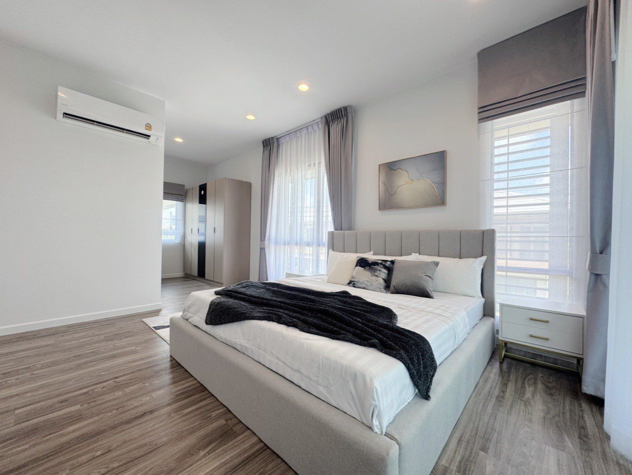 Beautiful Detached House For Rent