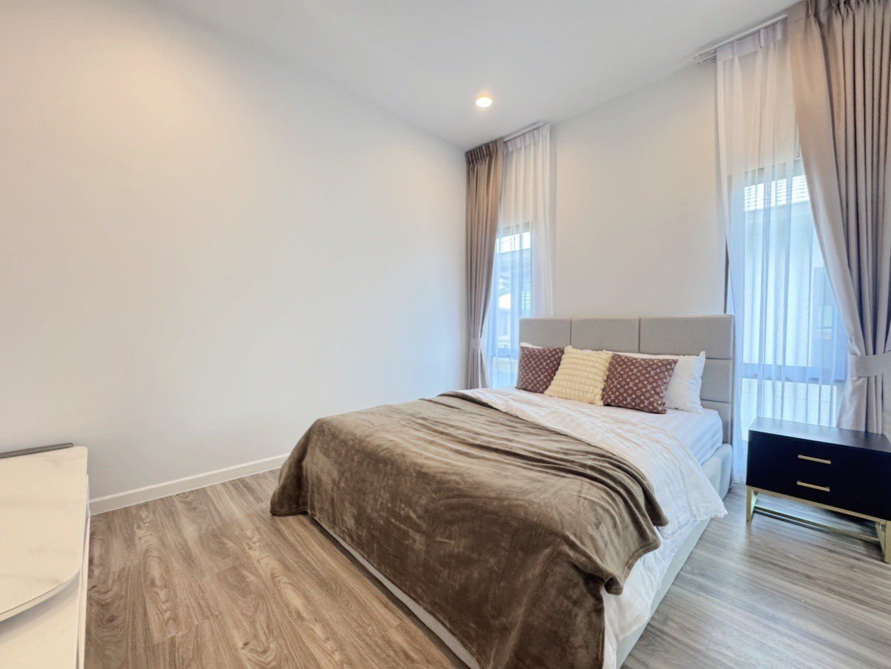 Beautiful Detached House For Rent
