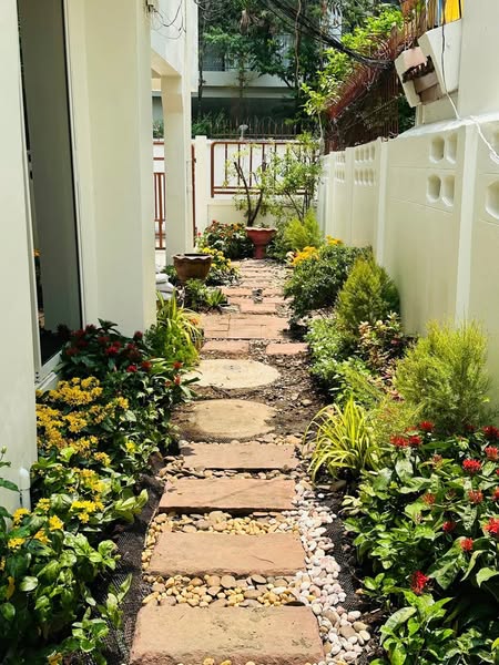 Luxury Detached House For Rent