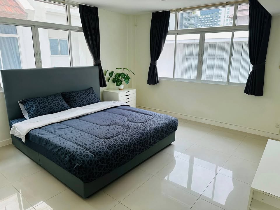 Luxury Detached House For Rent