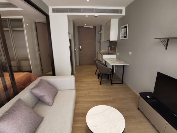 One Bedroom Condo For Rent