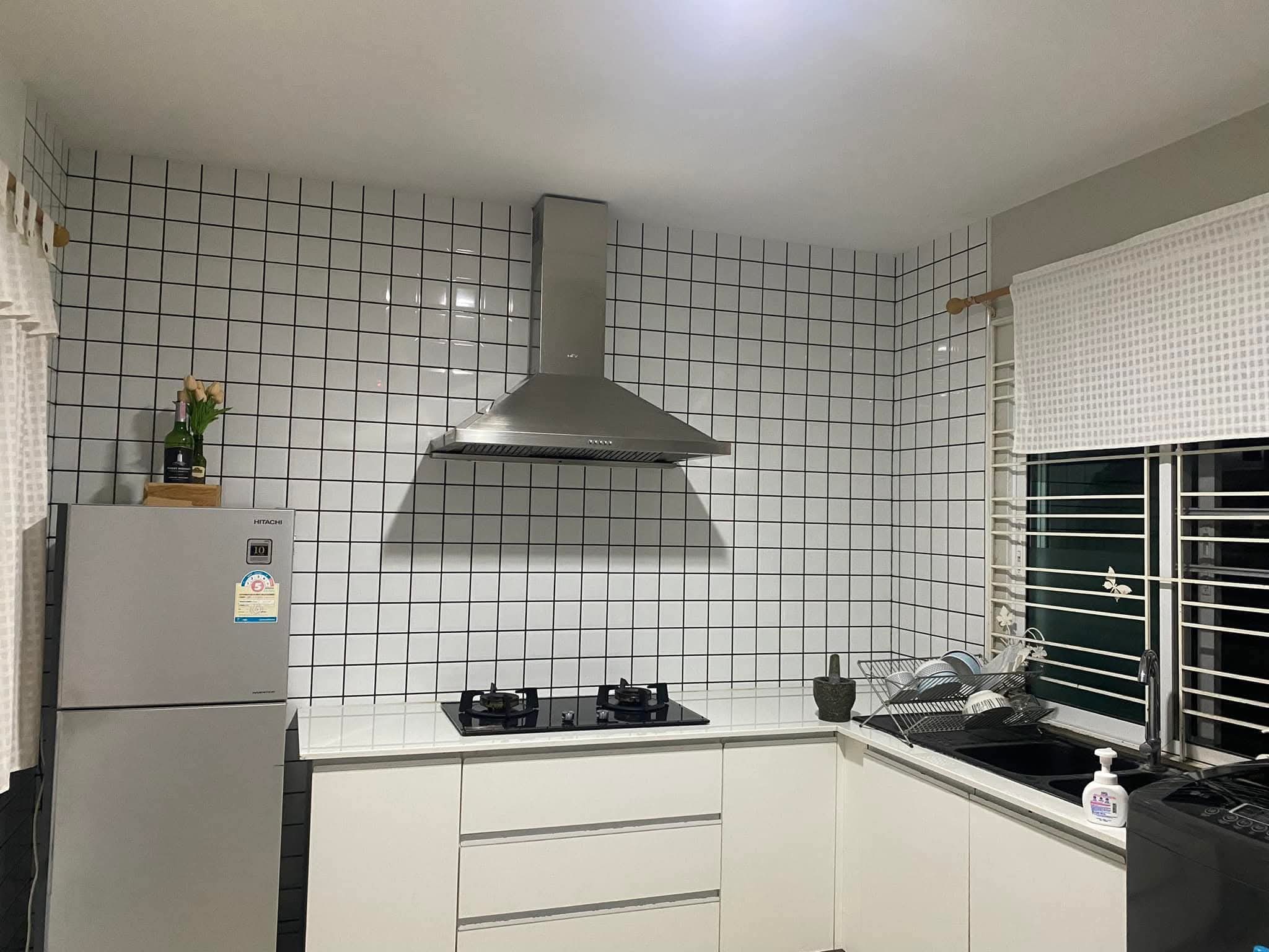 Detached House For Rent