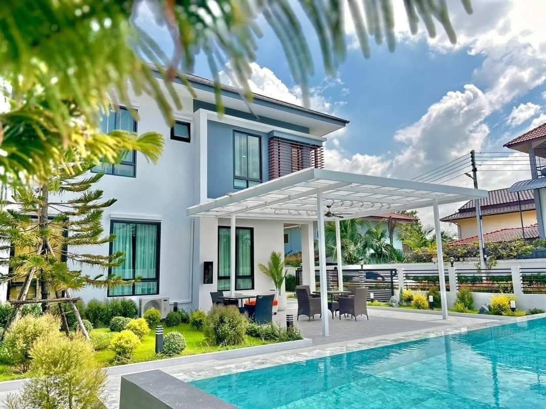 Luxury Pool Villa For Sale
