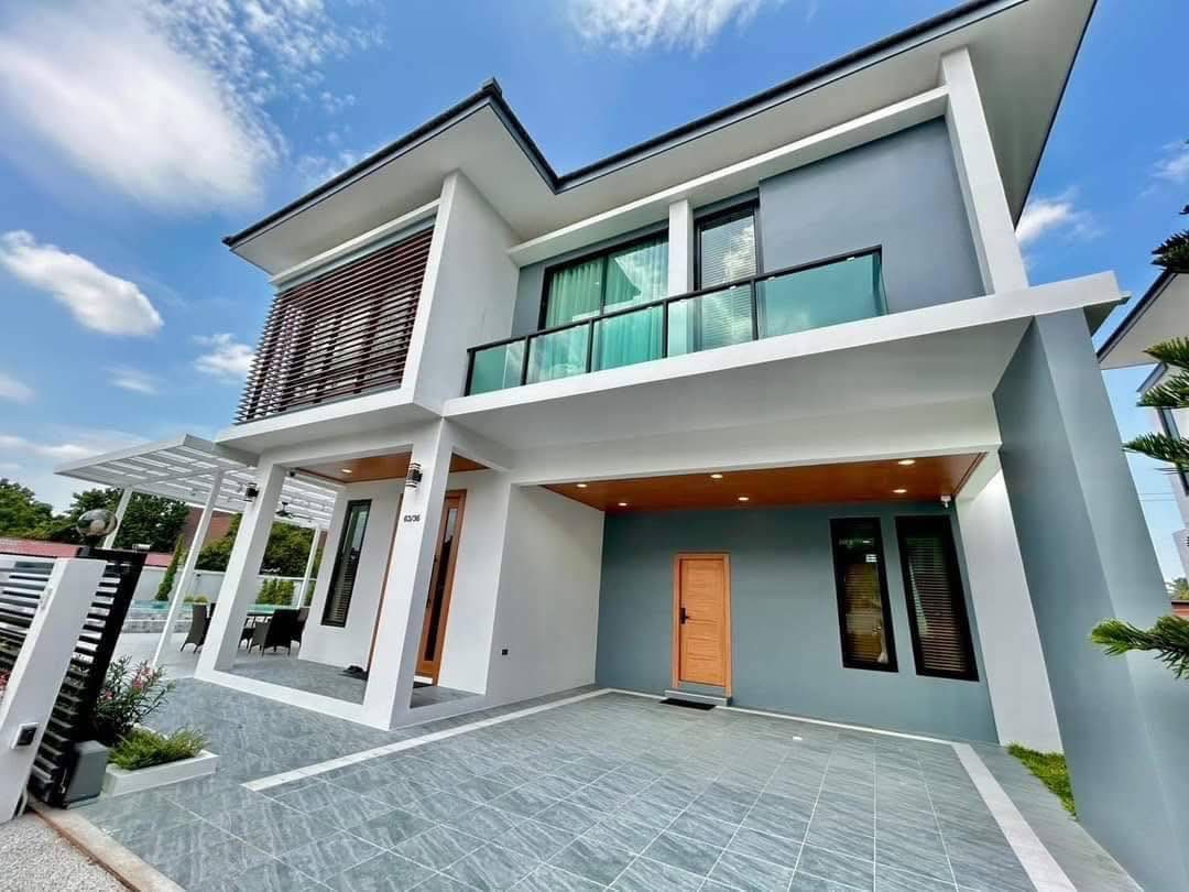 Luxury Pool Villa For Sale