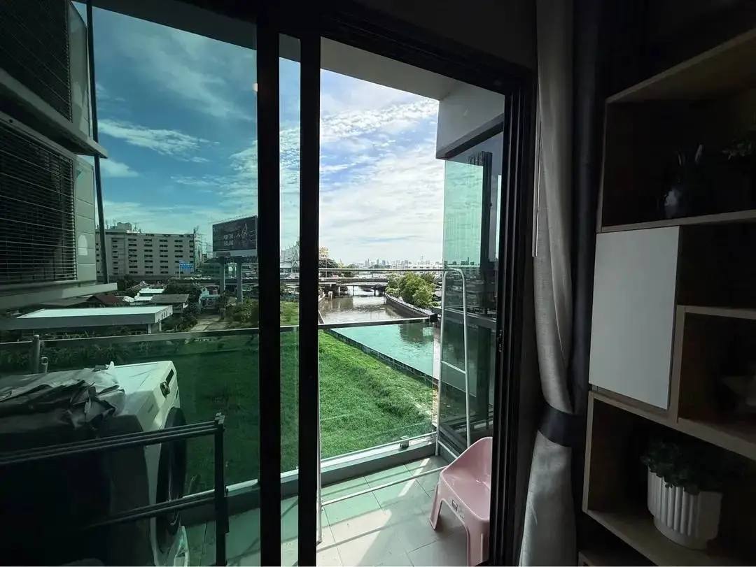 One Bedroom Condo For Rent