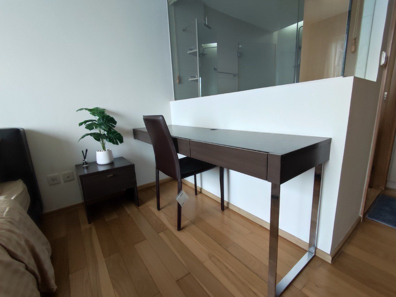 One Bedroom Condo For Rent