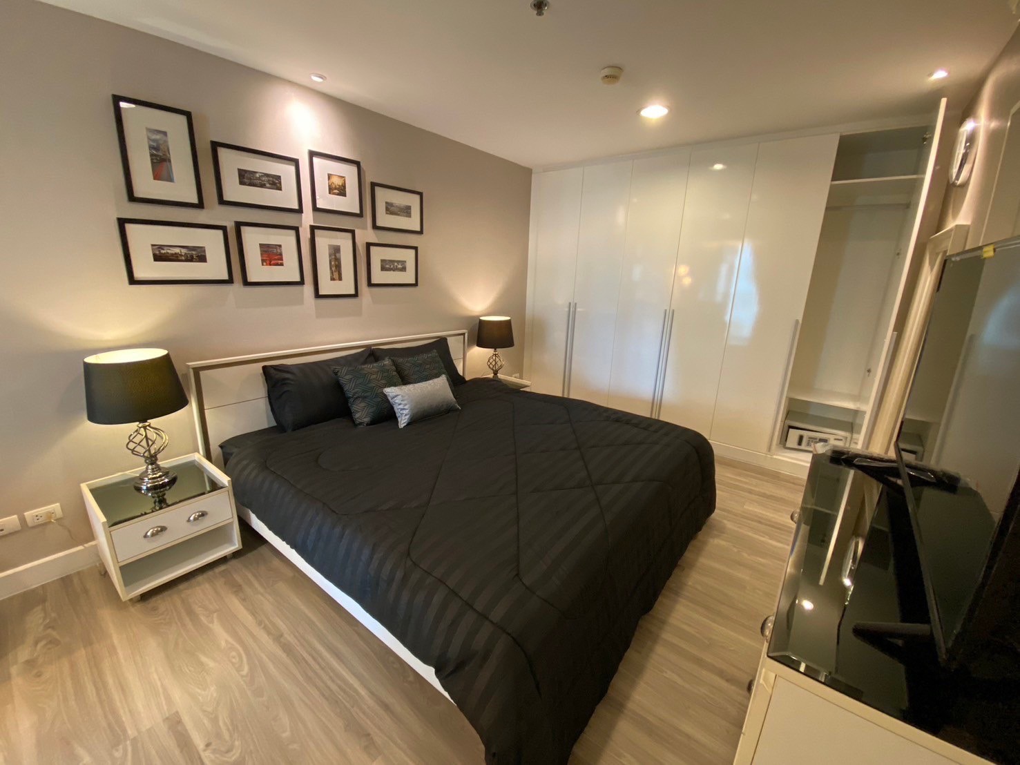 Three Bed Room Apartment For Rent