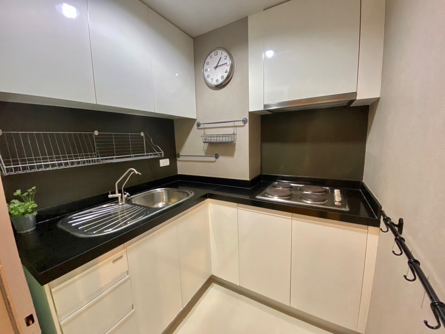 Three Bed Room Apartment For Rent