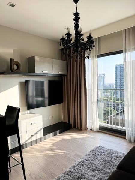 One Bedroom Condo For Rent