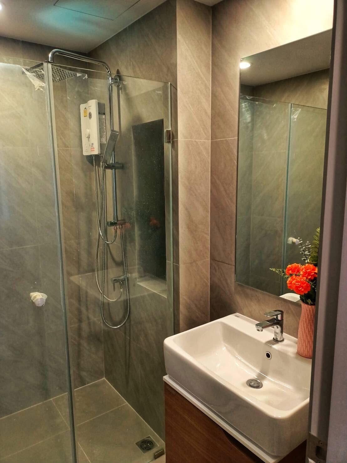 One Bedroom Condo For Rent