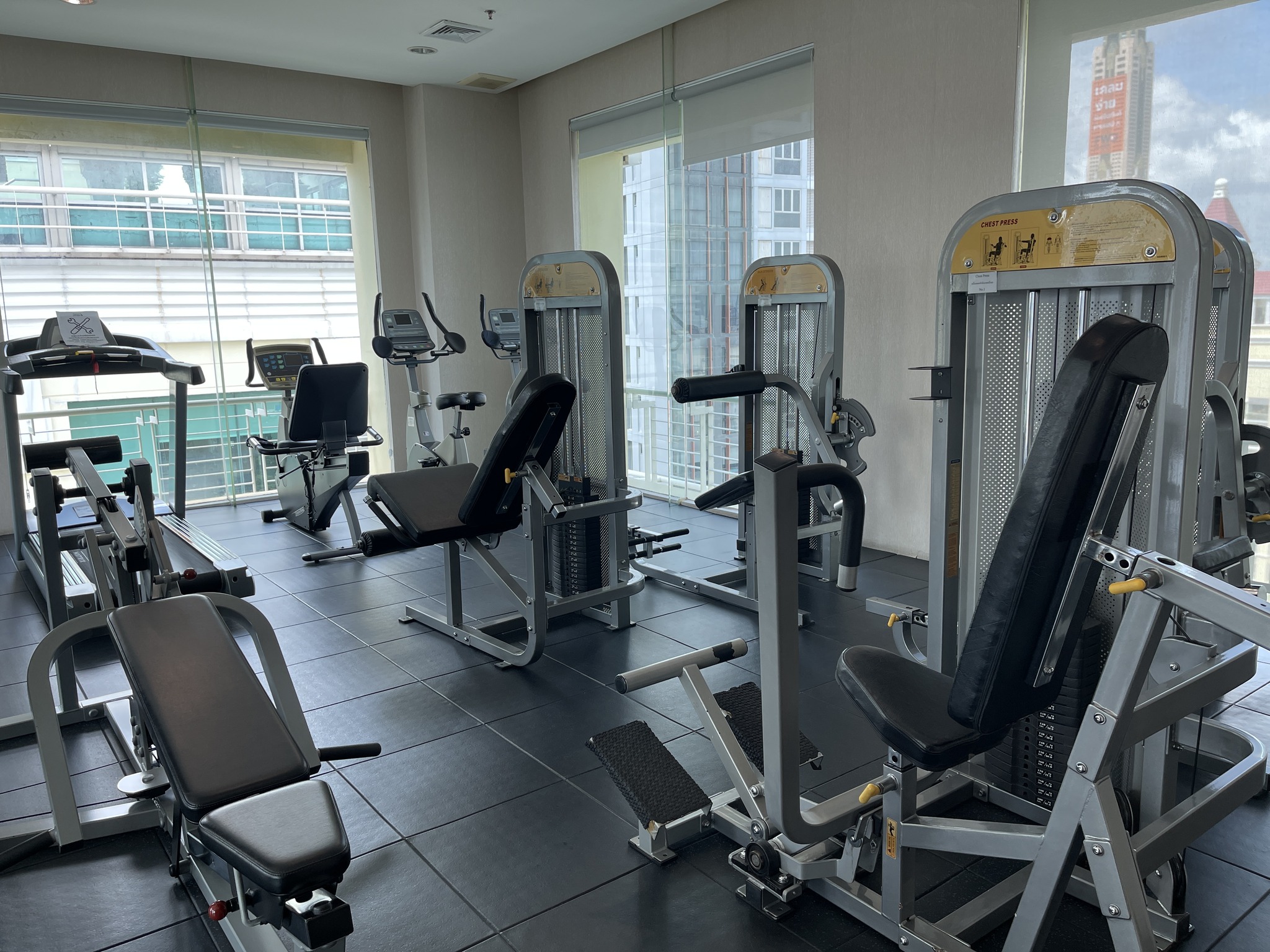 Large Three Bed Room Apartment For Sale