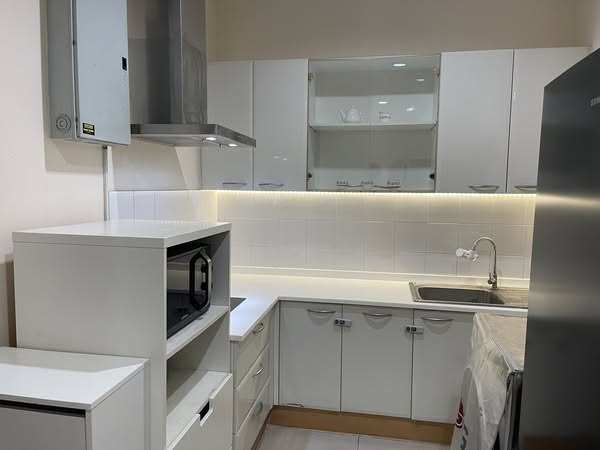 Large Three Bed Room Apartment For Sale