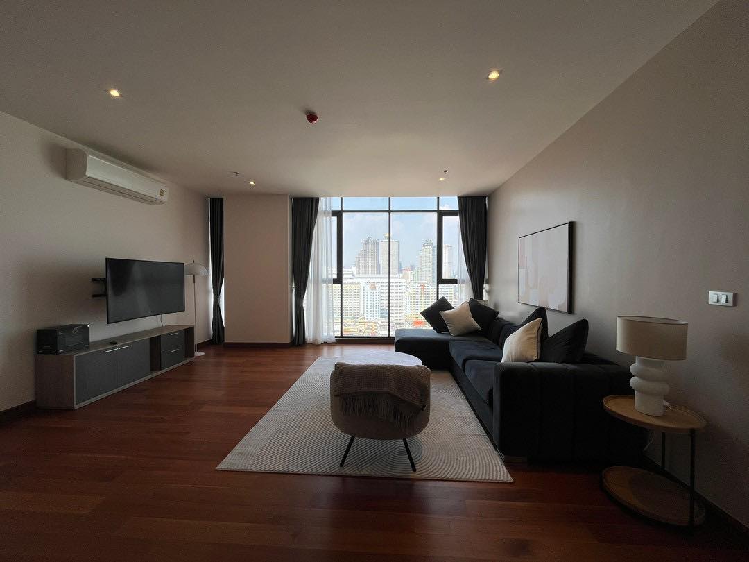 Pent House For Rent
