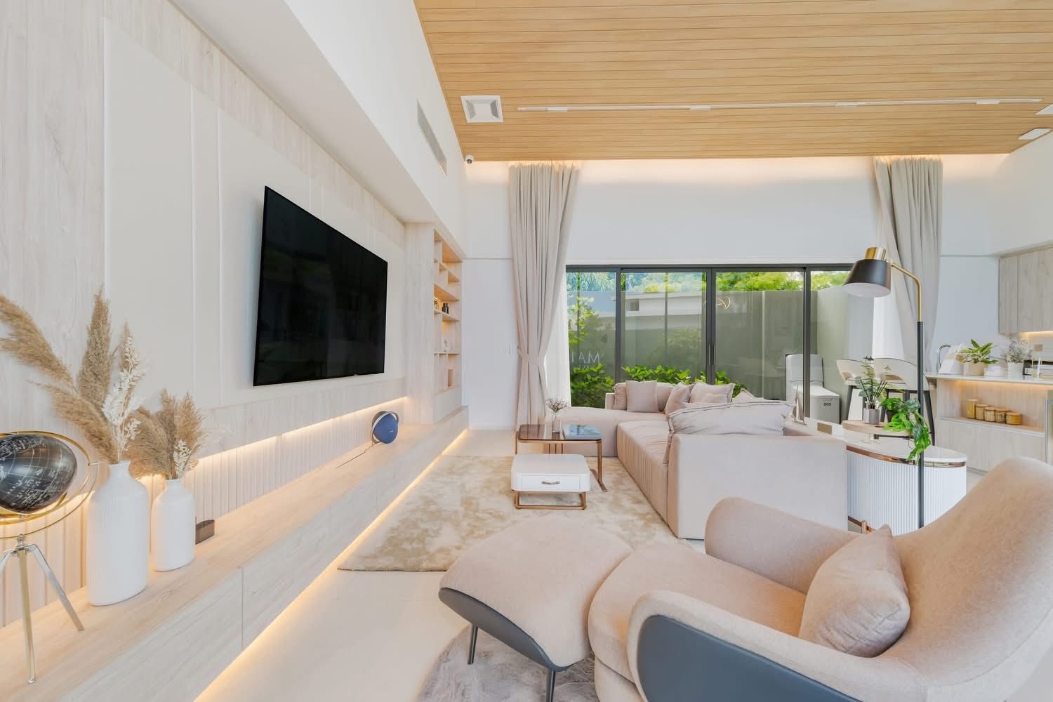 Pool Villa For Sale
