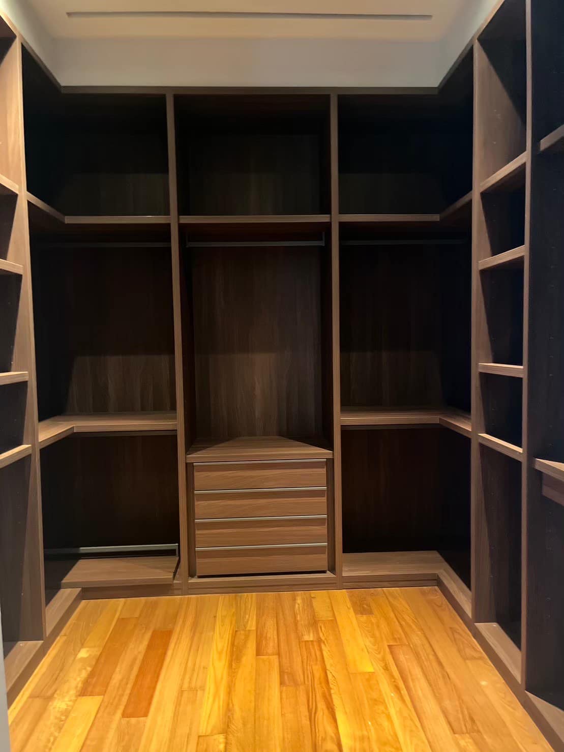 Large Three Bed Room Apartment For Rent