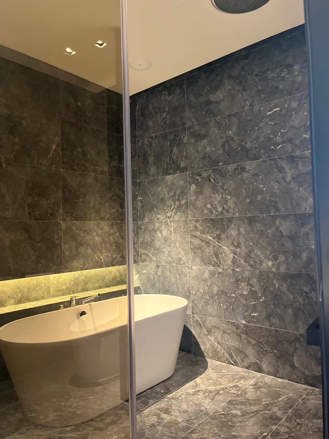 Large Three Bed Room Apartment For Rent