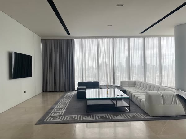 Large Three Bed Room Apartment For Rent
