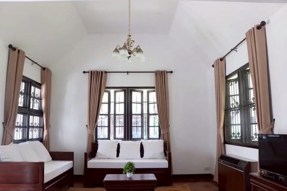 Luxury Detached House For Rent