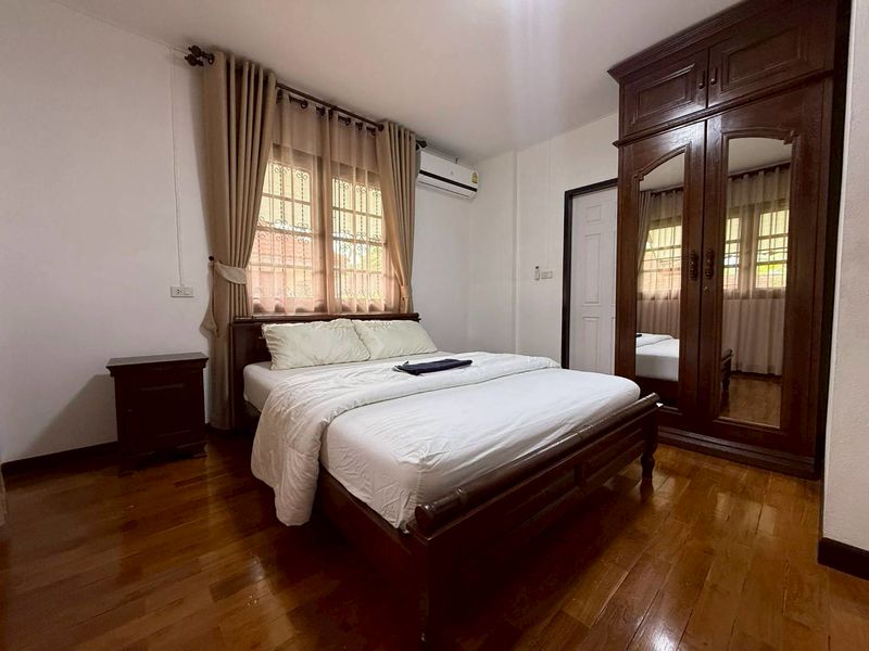 Luxury Detached House For Rent
