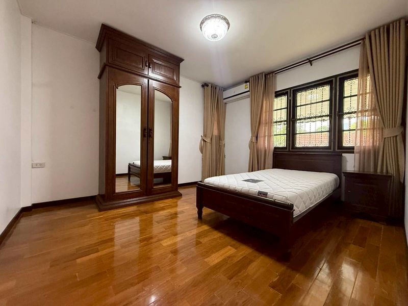 Luxury Detached House For Rent