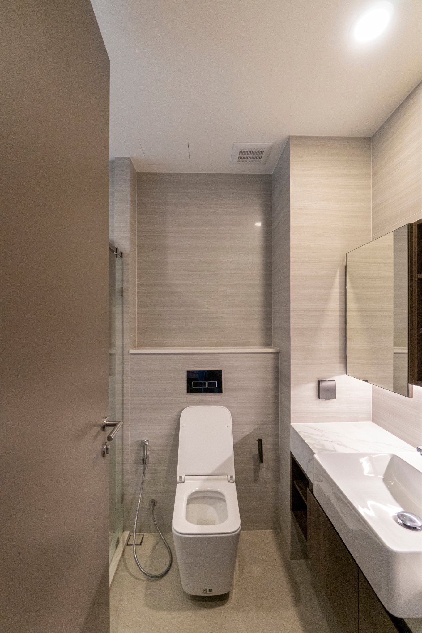 One Bedroom Condo For Rent