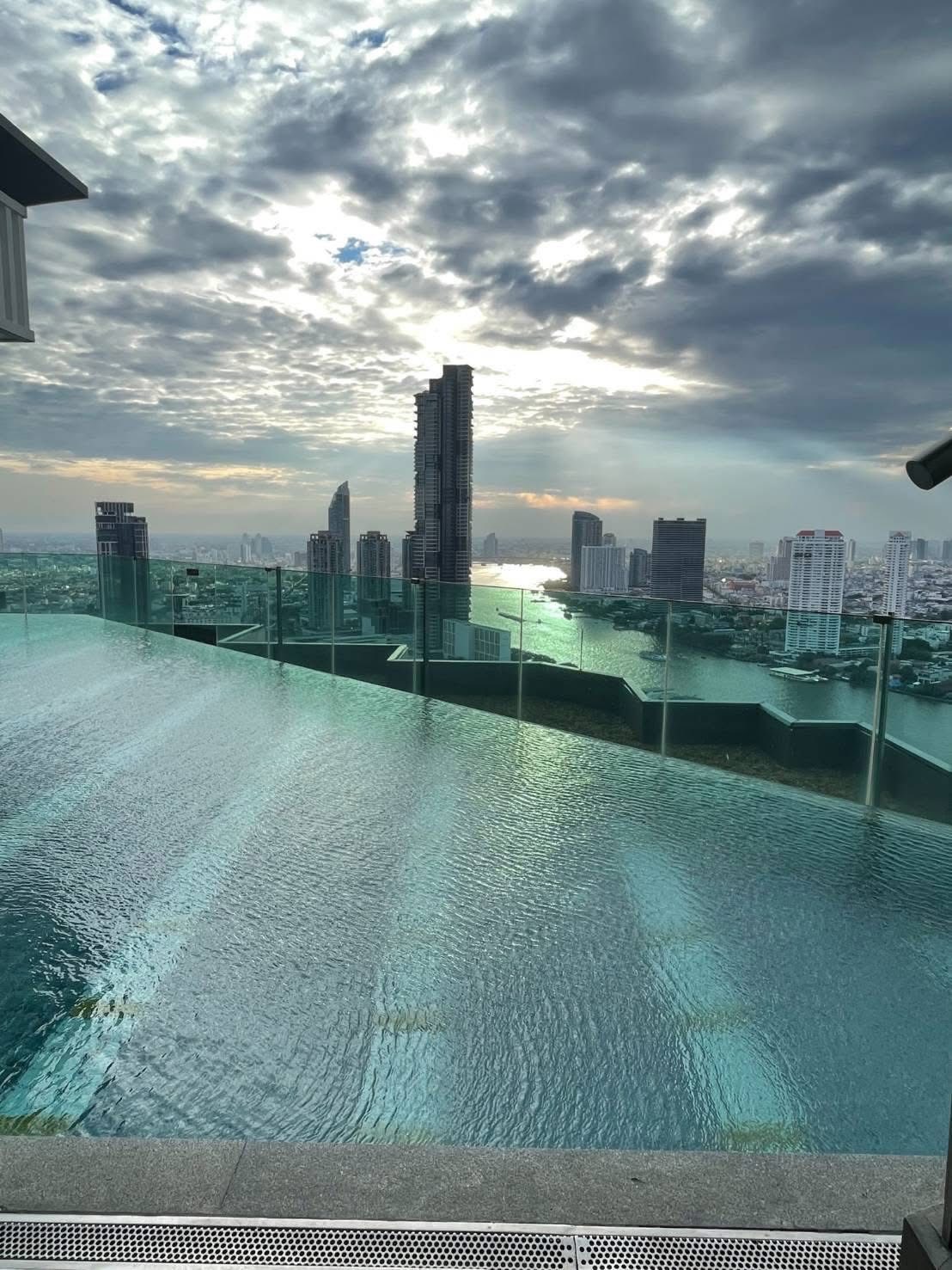 One Bedroom Condo For Rent