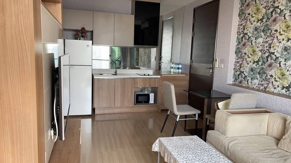One Bedroom Condo For Rent