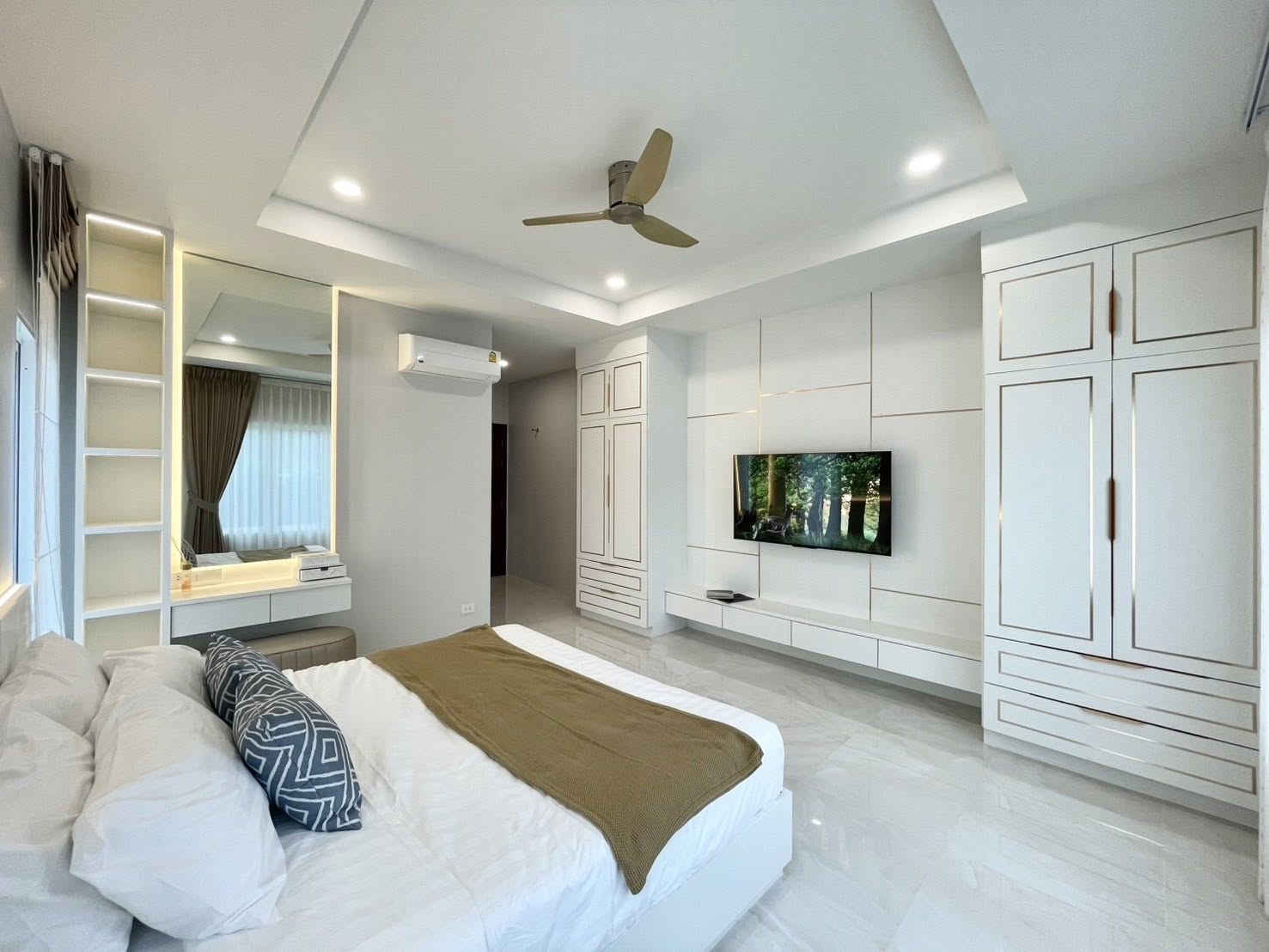 Pool Villa For Sale