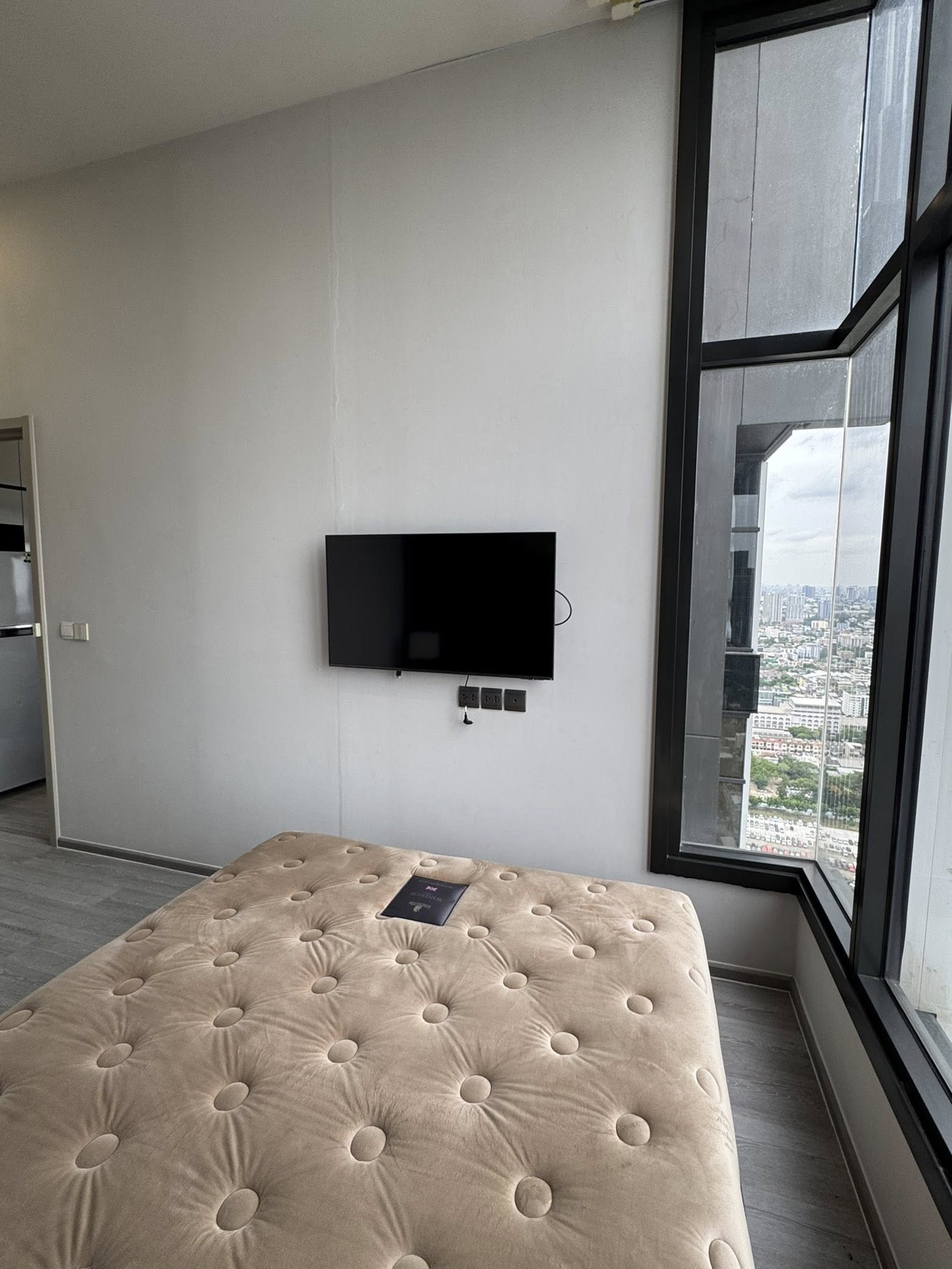 One Bedroom Condo For Rent