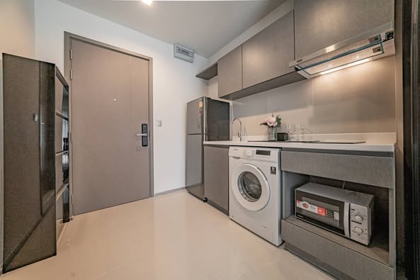 One Bedroom Condo For Rent