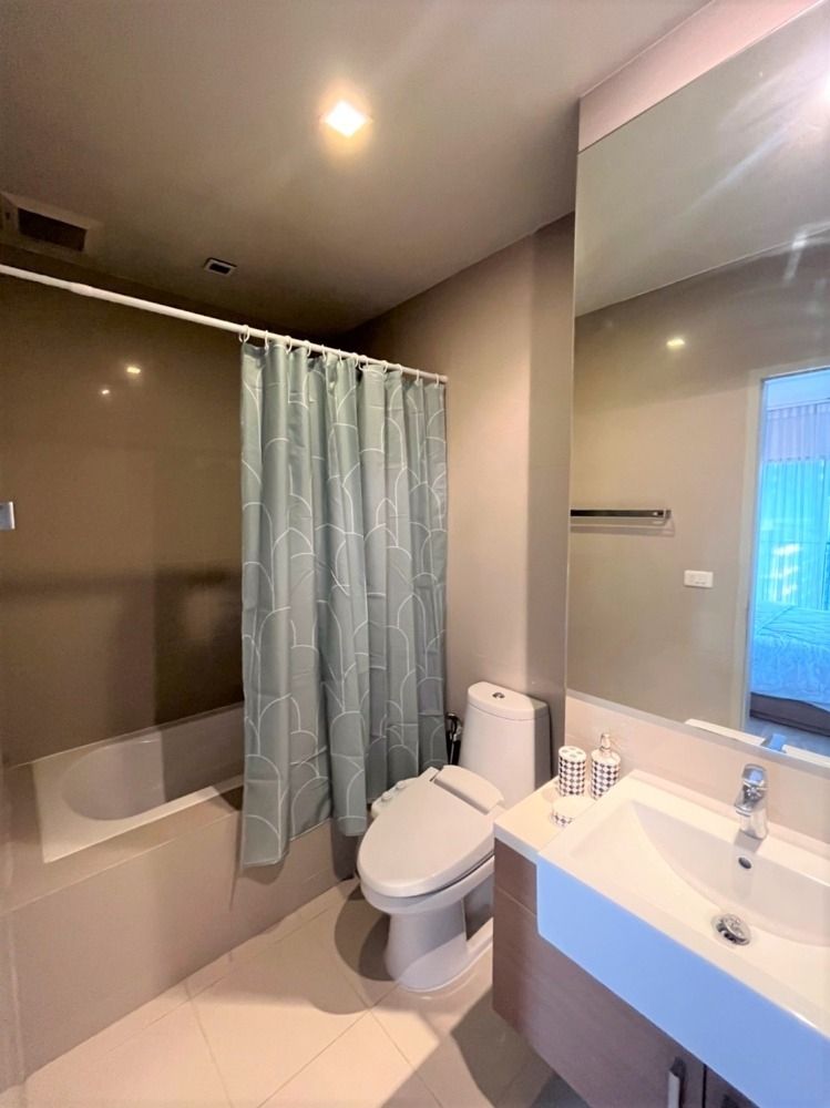 One Bedroom Condo For Rent
