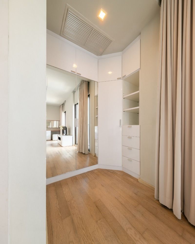 One Bedroom Condo For Rent